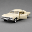 Miniatura Chevrolet Impala 1967 Kinsmart 1:43 em Metal – Portas Abríveis